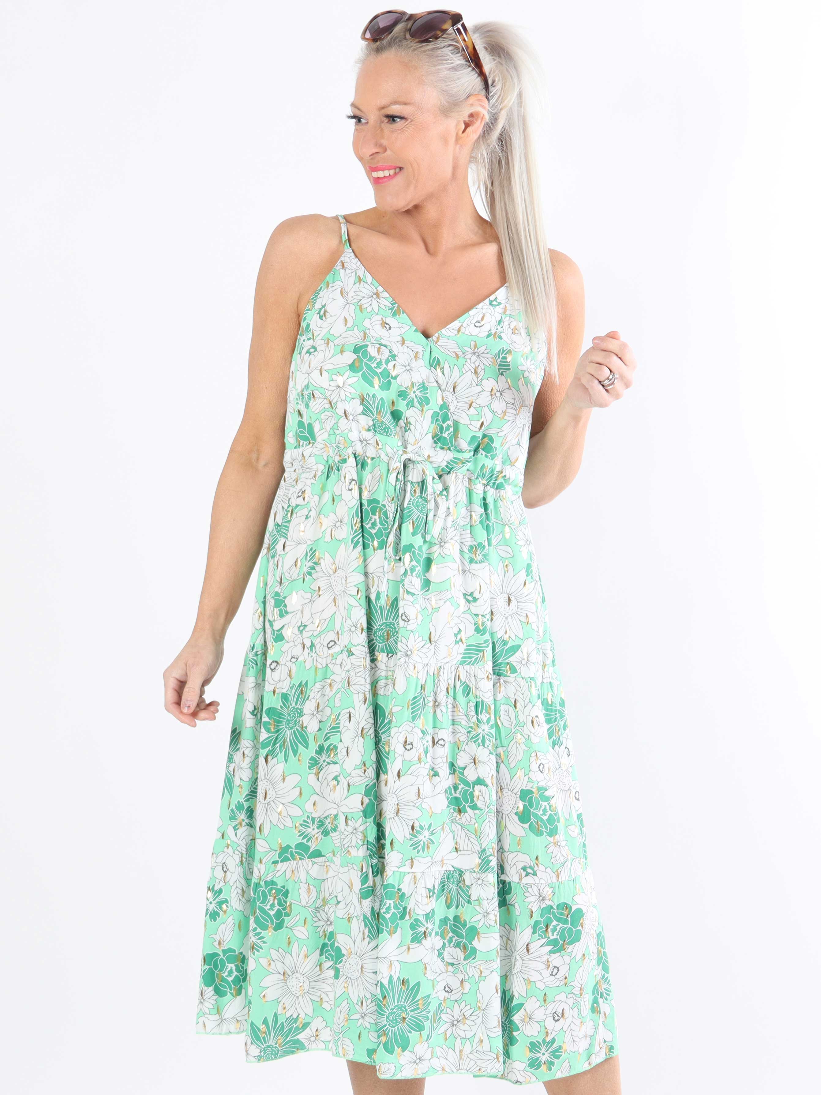 Lucie Flower Short - Plus size viskosbandklänning i blommigt tryck med v-ringning